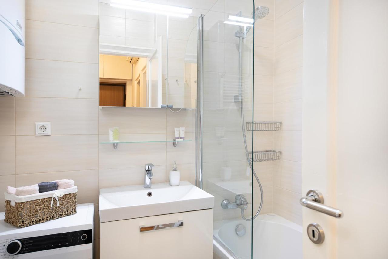 Modern Spacious 3Bdr Apartment In Heart Of زغرب المظهر الخارجي الصورة