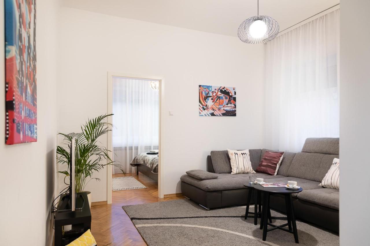 Modern Spacious 3Bdr Apartment In Heart Of زغرب المظهر الخارجي الصورة